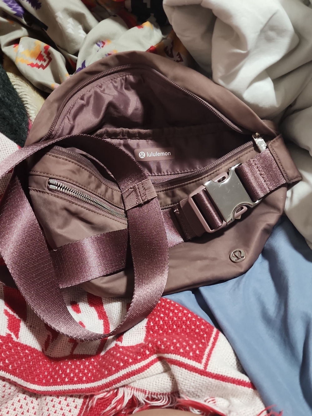 lululemon athletica Mauve Belt Bag with Metal Buckle